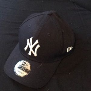 NEW YORK YANKEES BASEBALL CAP